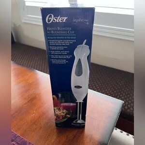 Oster Gray and White Hand Blender with Cup NEW